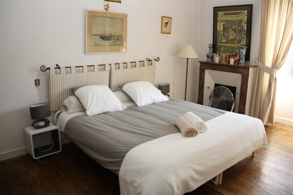 Saint-Astier Domaine Labattut住宿加早餐旅馆 客房 照片